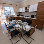 Francis Flats Modern Penthouse 아파트 멜리에하