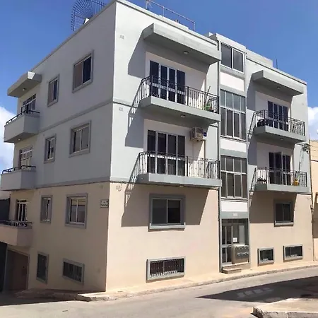 Francis Flats Modern Penthouse * Mellieha
