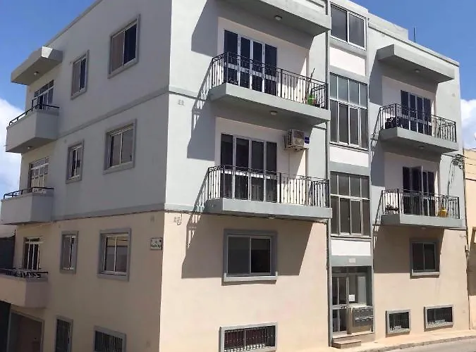 Francis Flats Modern Penthouse * Mellieha